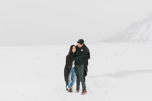 snowy-winter-engagement-session-0007