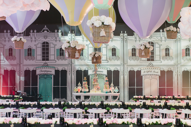 Melissa Andre Events. This decor brings the life out of Paris.