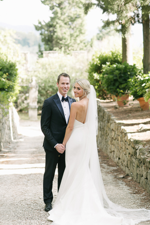 We love this classic simple silk wedding dress!