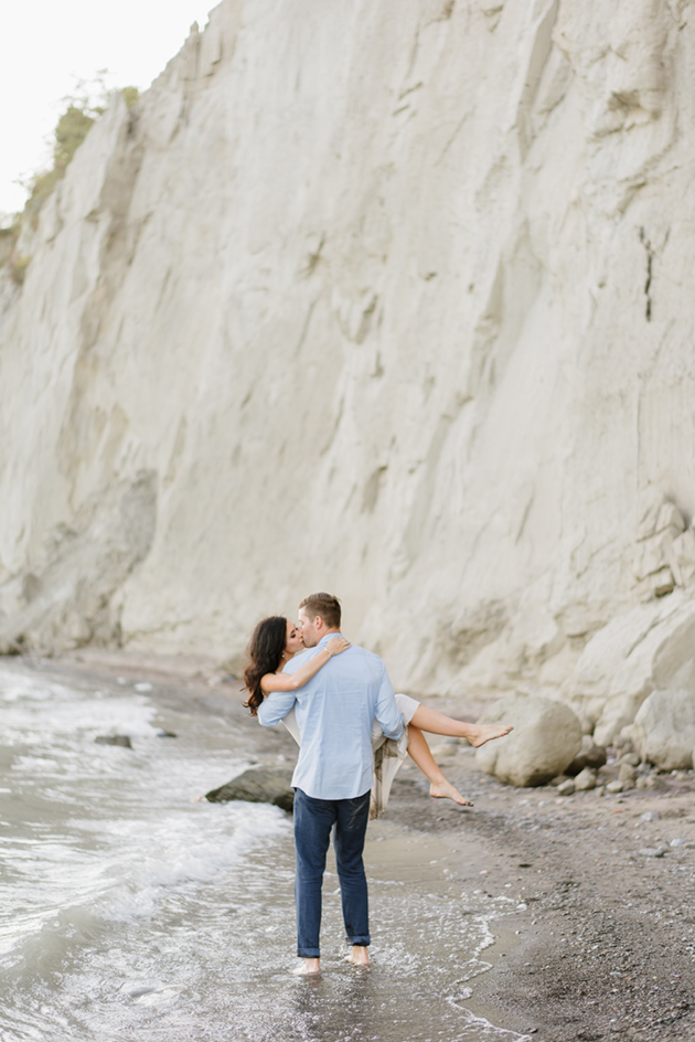 I love Scarborough Bluffs engagement photos as they are always so romantic and light