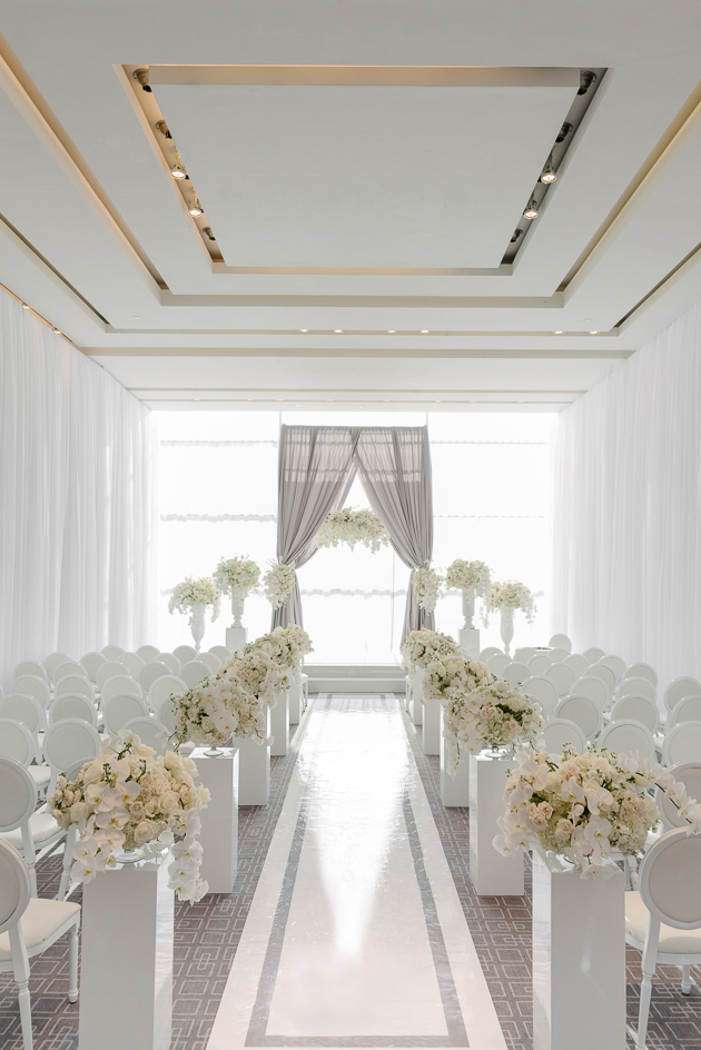 Four Seasons Hotel Toronto wedding ceremony decor photography