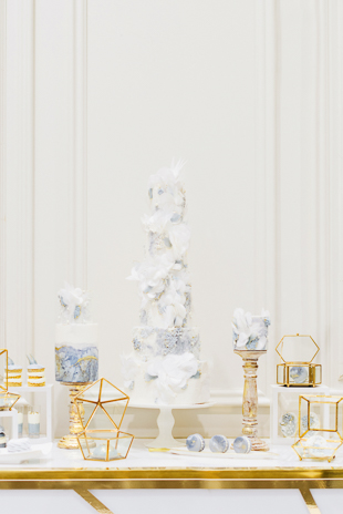White, blue and gold wedding theme inspiration at The Arlington Estate
