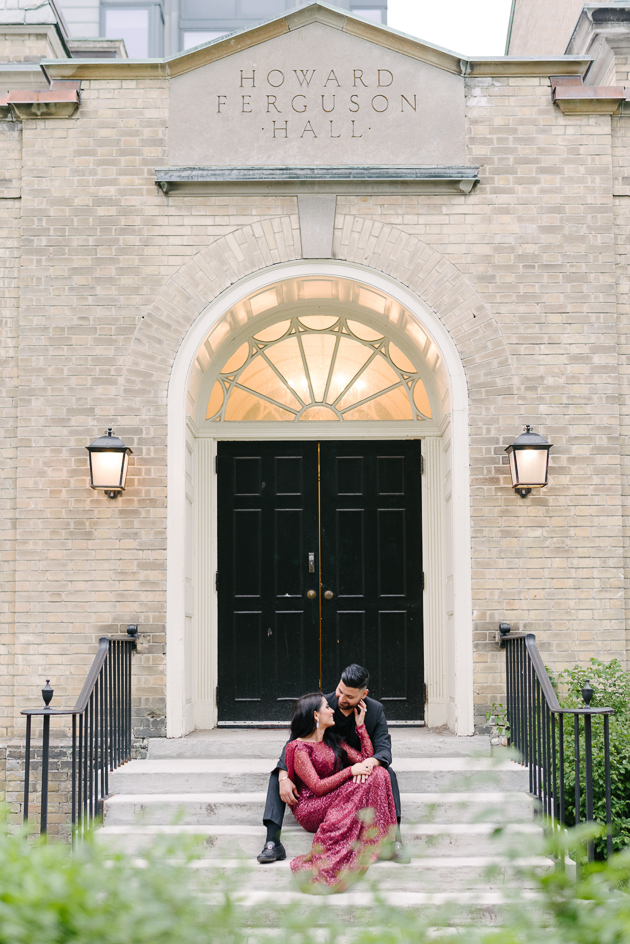 Unique Toronto photography locations to take engagement pictures