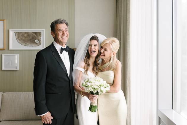 Family photos wedding photography planning tips